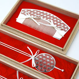 �ԃ{�^���J�t�X